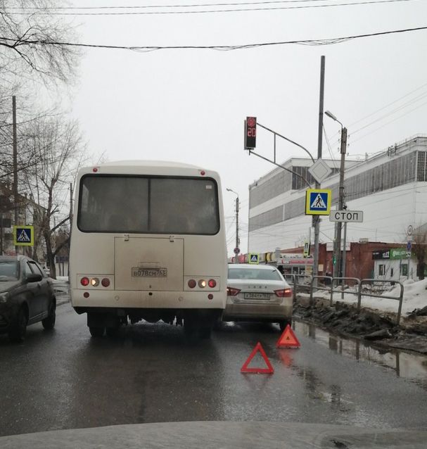 Автобус веста фото