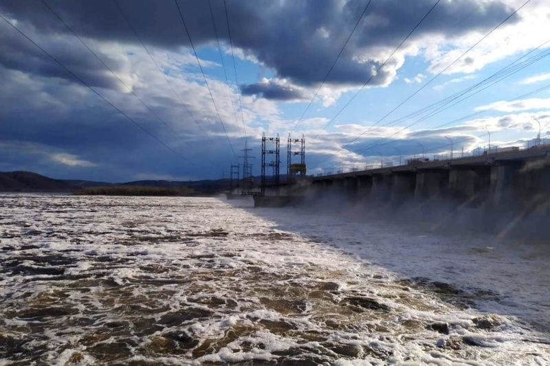 Установлена дата начала сброса воды на Жигулевской ГЭС, любителям отдыха у Волги необходимо быть начеку