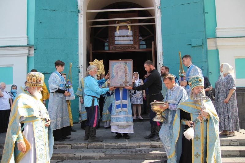 Новости мал сызрань. 28 Июля престольный праздник Знаменский собор. Престольный праздник Казанского собора ноябрь 2021. Трапеза в честь открытия храма Казанской иконы Божией. Объявление о престольном празднике храма.