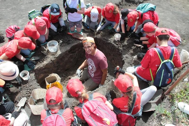 «Первые волжане появились 100 тысяч лет назад»: археолог рассказал удивительные факты о том, кто жил в Самарской области в древности 