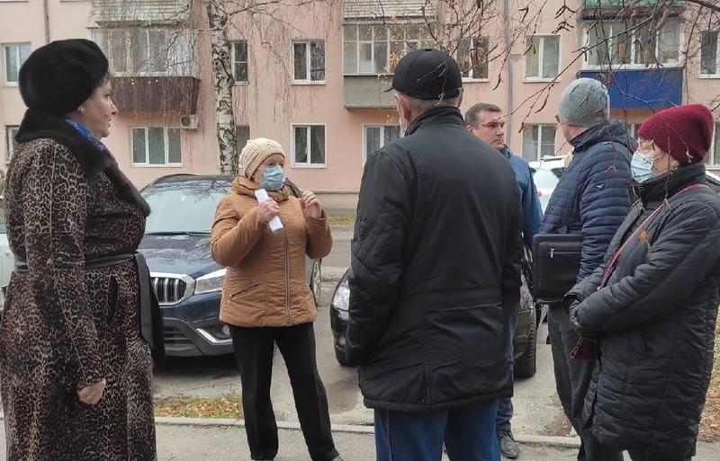 Новости мал сызрань. Инспектор по жилищному контролю. Комитет ЖКХ орехов. Глава города Сызрань. Зайцева Лариса Сызрань КЖКХ.