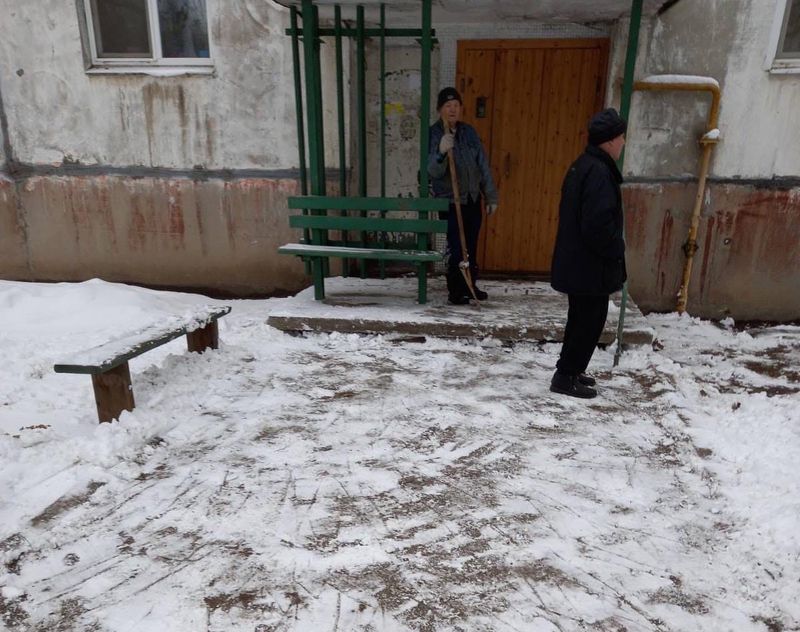 Жители ряда улиц Сызрани пожаловались на проблемы с расчисткой снега - глава города отметил территории и дал рекомендации