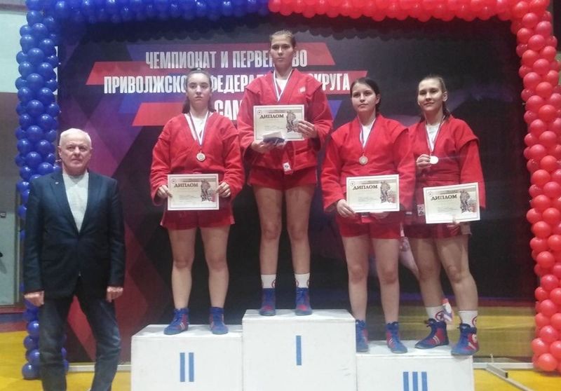 Самбисты Сызрани привезли с первенства ПФО две серебряные медали