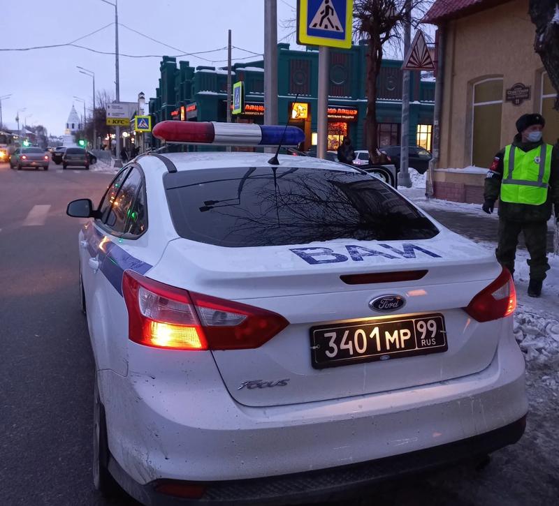 Пьяных водителей и шальных пешеходов на дорогах Сызрани ловила полиция, военная комендатура и даже школьники. Видео