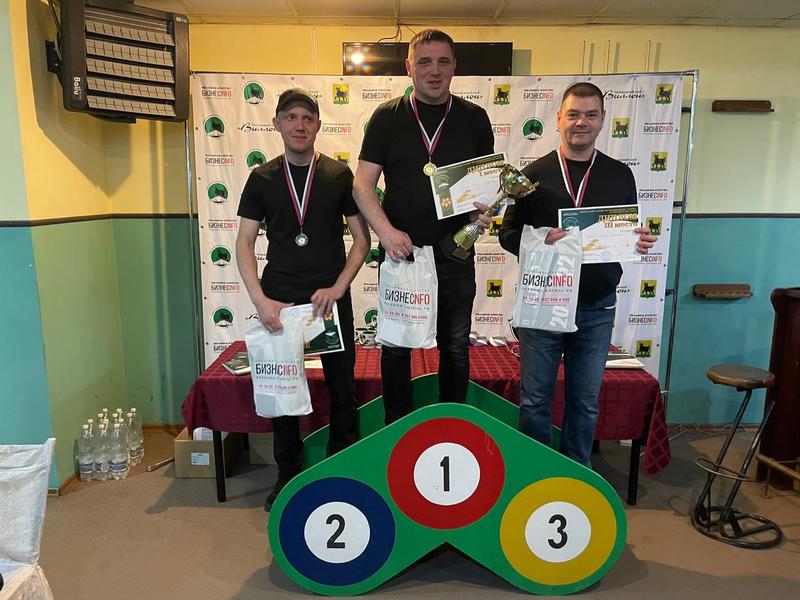 Мастера зеленого сукна разыграли призовой фонд бильярдного турнира в Сызрани