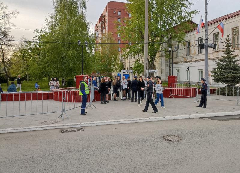 Новости сызрани маленькая сызрань. Сызрань 9 мая 2022. Сызрань скверы. Сызрань 9 мая 2022 года фотографии. Город спорта.