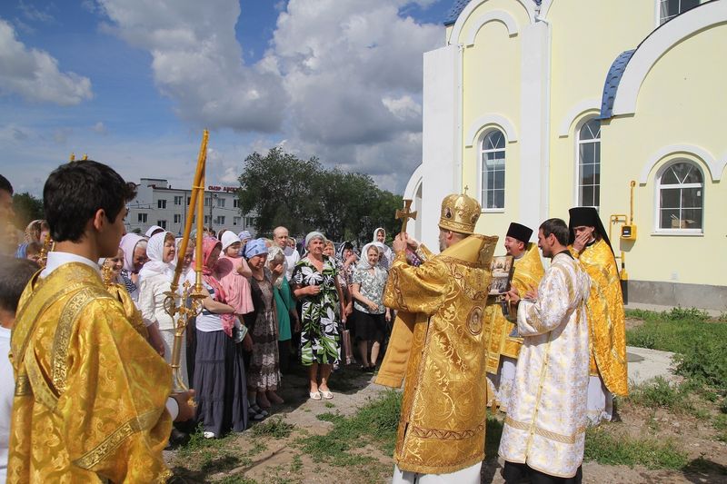 В именины всех православных христиан новый сызранский храм отметил свой первый престольный праздник