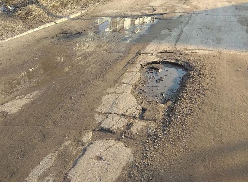 Большинство дорог в Сызрани оказались без хозяина: прокурор обвинил власти города в бездействии