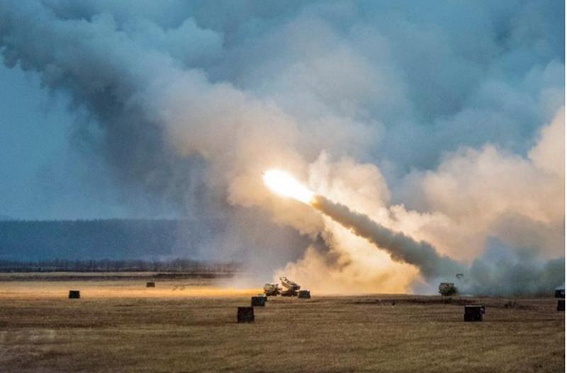 На Украине анонсировали получение ракет большей дальности для реактивной системы залпового огня HIMARS