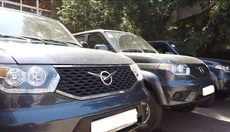 Для защитников Донбасса переданы пять автомобилей УАЗ, закупленные на средства служащих государственных и муниципальных учреждений