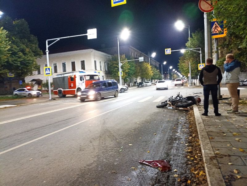 чп сызрань. ул советская сызрань перекресток. в сызрани сгорела машина. чп сызрань. авария в сызрани на улице бабушкина.