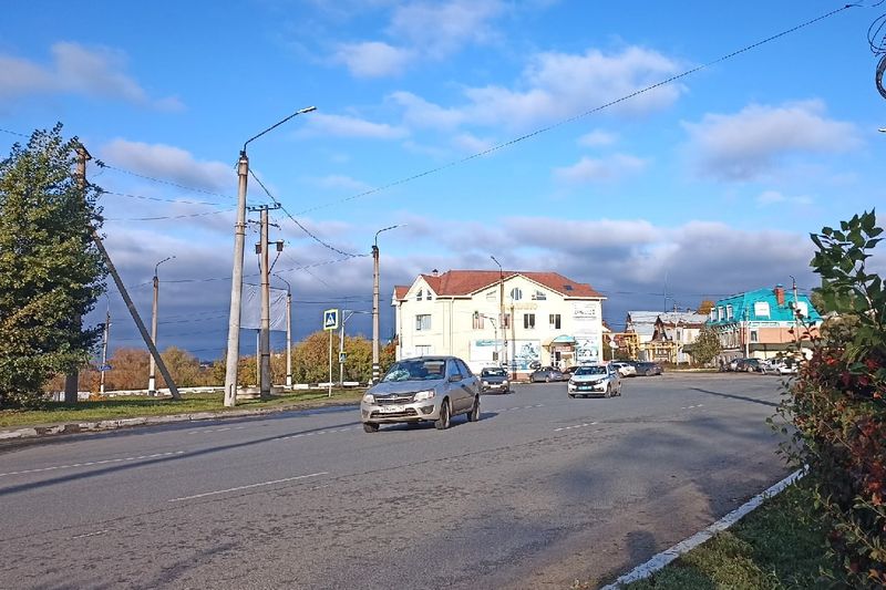 Сбитым сегодня у сызранской думы пешеходом оказался несовершеннолетний парень - с травмами его доставили в больницу