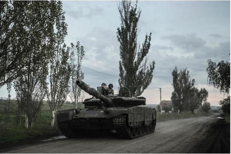 «Несколько десятков тысяч на подступах»: силы и техника ВСУ стягиваются к Херсонщине