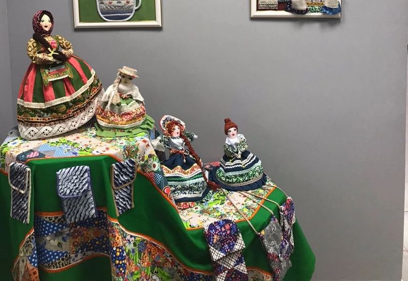 В галерее «Наследие» открылась выставка, достойная пристального внимания горожан