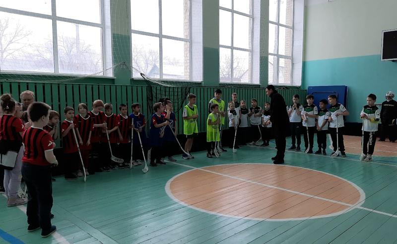 В Сызрани школьники осваивают непривычный вид спорта, в которым и взрослым бывает непросто: видео