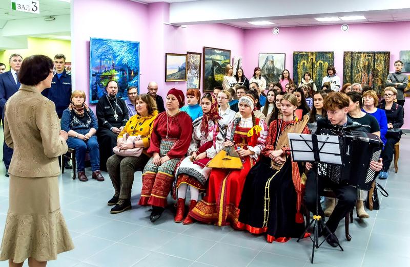 Не просто любоваться, а думать: выставка в Сызрани произвела сильное впечатление на посетителей