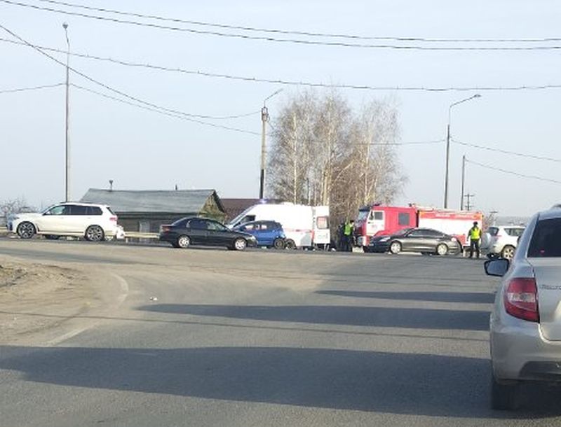 На «раменском» перекрестке утром произошло серьезное ДТП: на месте работали экстренные службы