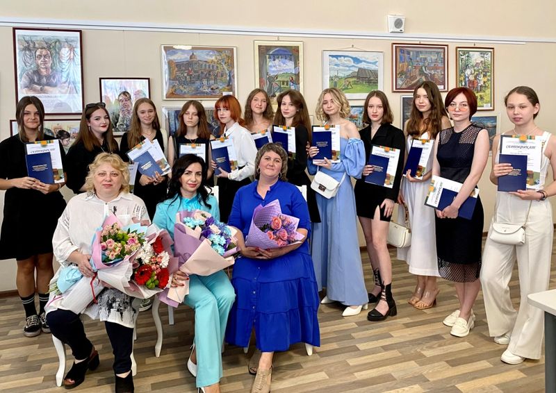 В жизни юных художников Сызрани произошло два важных события