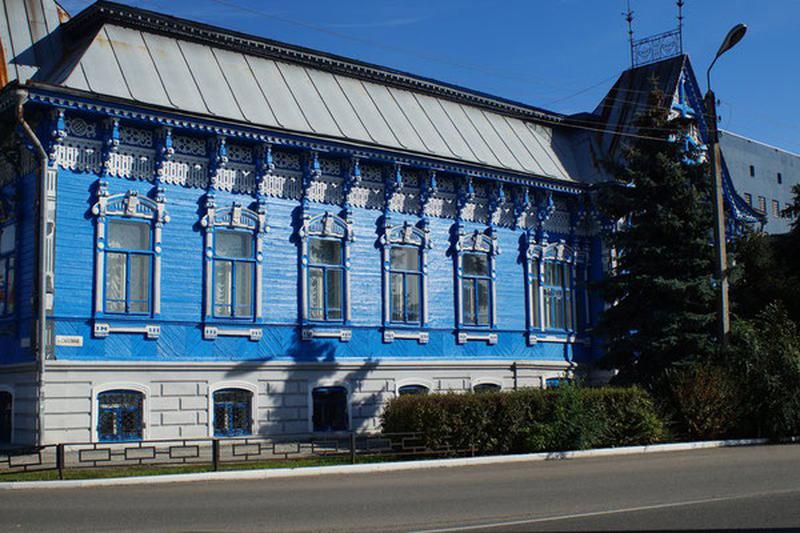 Здесь посетителей встретит «барыня-хозяйка» с челядью: сызранский Выставочный зал празднует 40-летие и предлагает интересные программы
