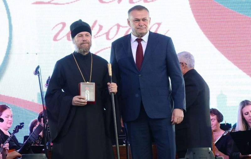 Епископ Леонтий награжден знаком отличия за заслуги перед городом Сызрань