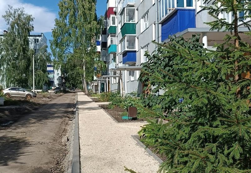 Сызранские дворы постепенно приходят в нормальное состояние - тому помогает подпрограмма