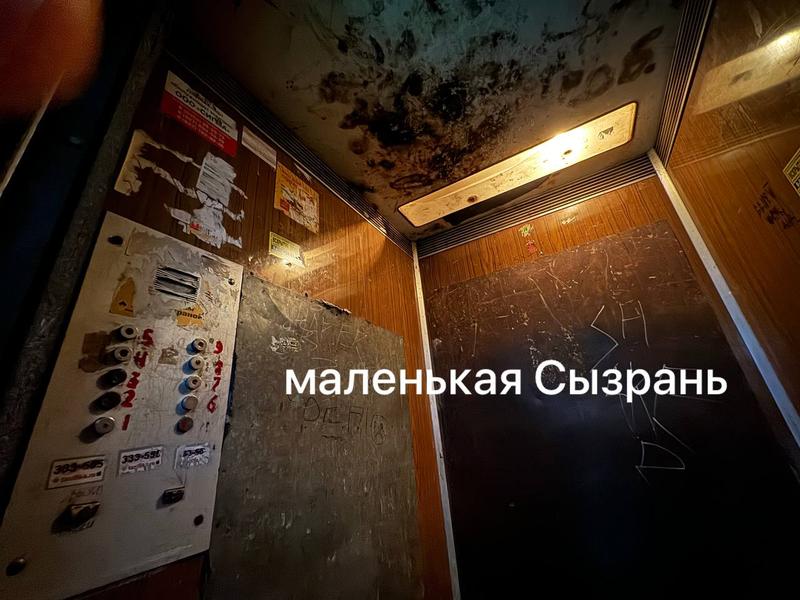 Десятки лифтов могут не дождаться замены: сотрудники Комитета ЖКХ проверили опасный лифт, рухнувший на 6 этажей вниз