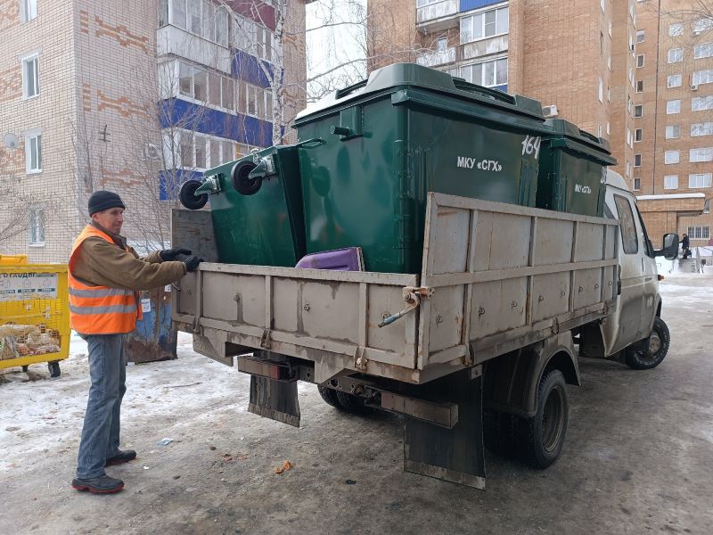 В Сызрани будут установлены сотни новых мусорных контейнеров: названы районы, где они уже стоят