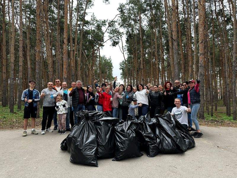 Земский банк принял участие во Всероссийском субботнике
