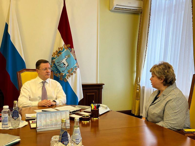 Акцент на ремонт школ: Дмитрий Азаров провел рабочую встречу c главой Сызранского района