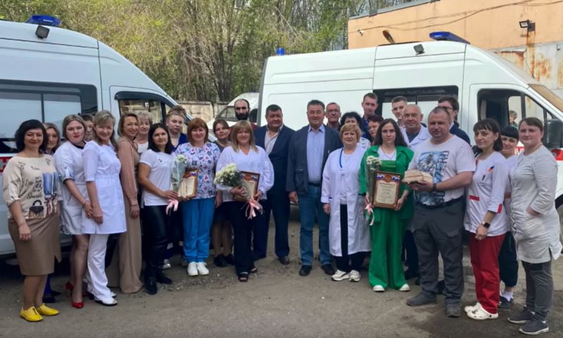 В День работника скорой медицинской помощи к коллегам обратились молодые сотрудники Сызранской ЦГРБ