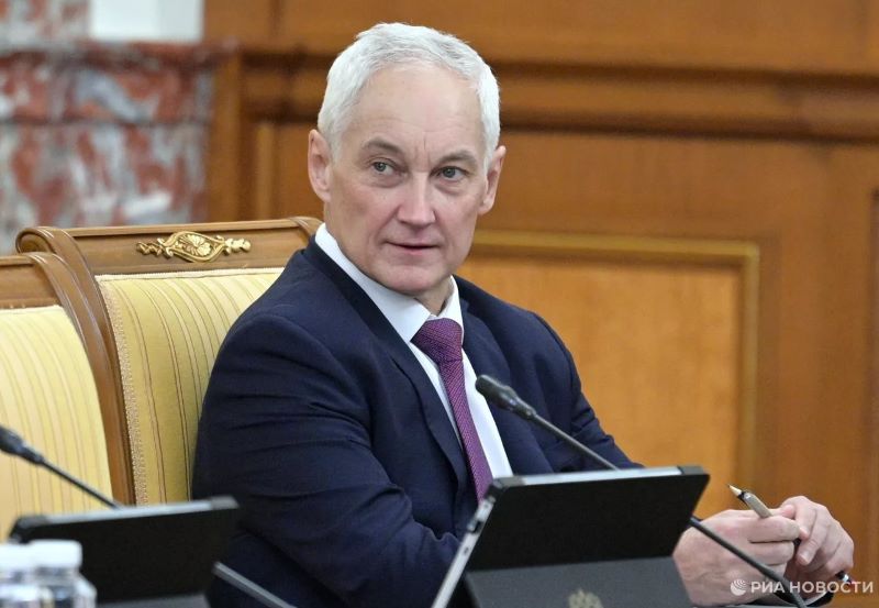 Владимир Путин предложил назначить Андрея Белоусова министром обороны РФ - Сергей Шойгу назначен на должность секретаря Совбеза