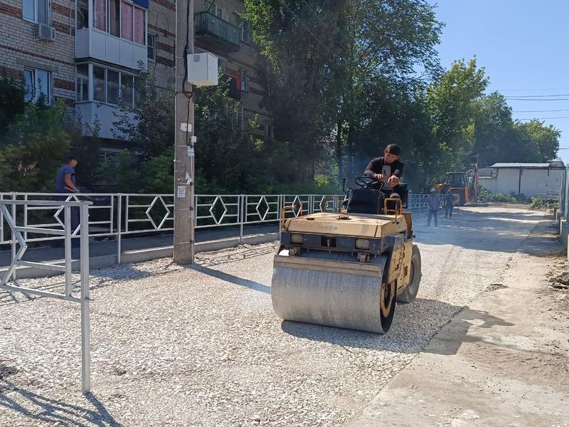 Конечная остановка автобусов у входа в подземку к станции Сызрань-1 приобретает цивилизованный вид