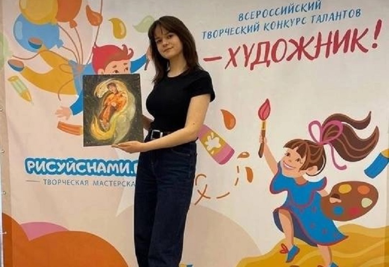 Рисунок «жар-птицы» стал для юной художницы из Сызрани «синей птицей»