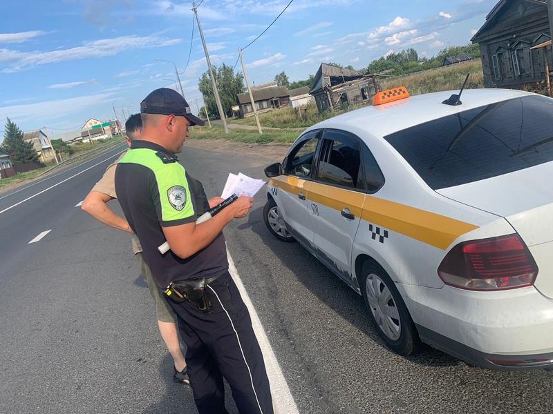 В Сызрани полиция проверяет мигрантов