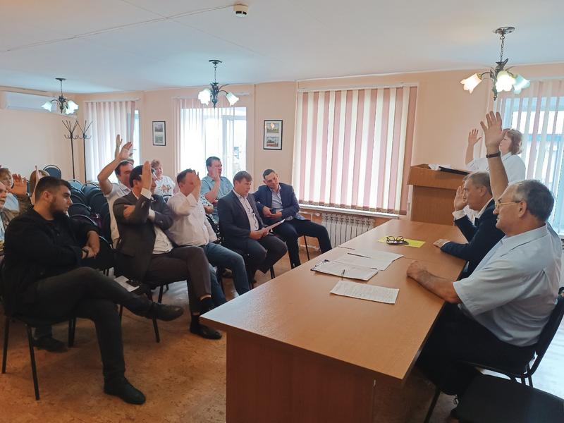 В комитете ЖКХ Сызрани решили пересмотреть перечень дворов, давно ждущих обещанного ремонта