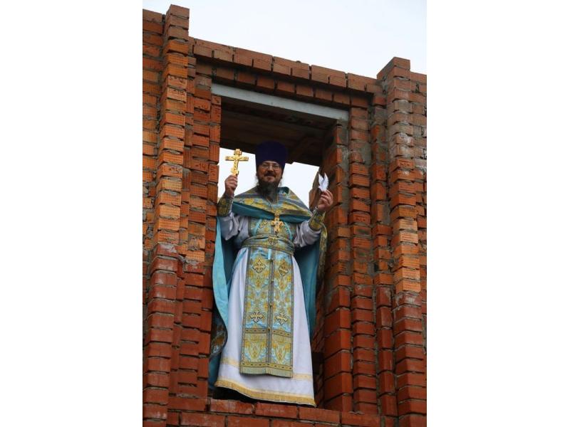 В уникальном храме Сызрани хранили зерно и плясали - а теперь жители Сызрани восстанавливают его по кирпичику