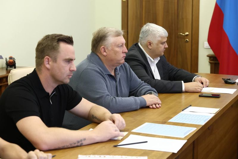 Федорищев ответил, уберут ли тренера «Крыльев Советов» Игоря Осинькина