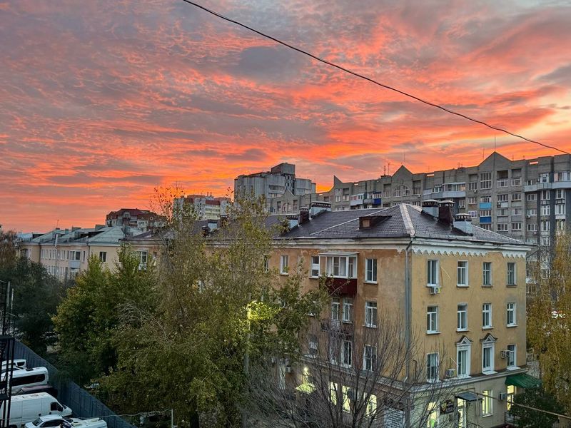Такого заката на фоне облаков жители Сызрани не увидят больше никогда