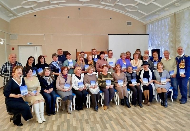 В Сызрани презентовали новый выпуск «Сызранской излучины» - все прошло в лучших традициях. Видео