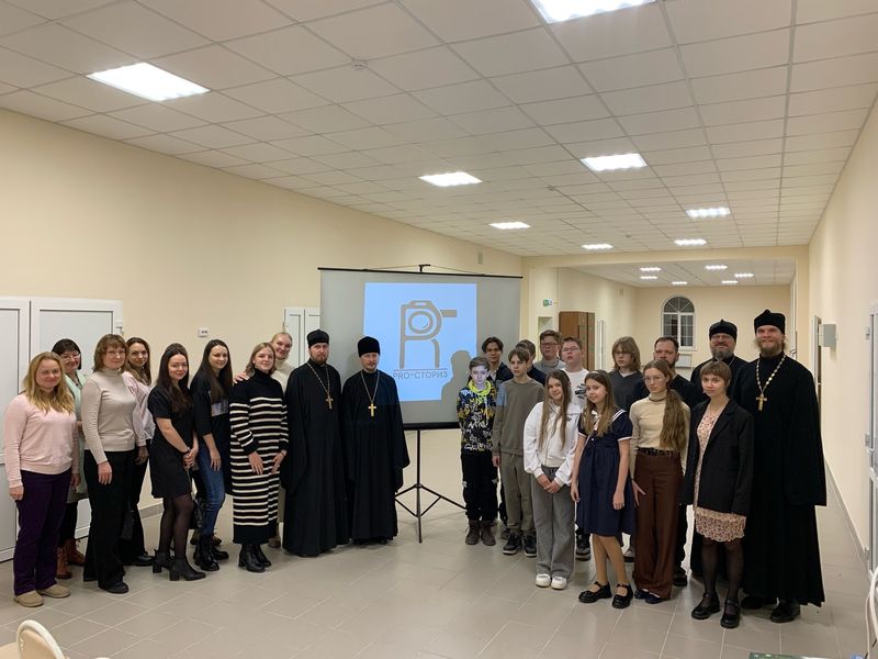 В Сызрани подростки закончили обучение в медиа-студии в рамках грантового проекта «Pro-сториз»