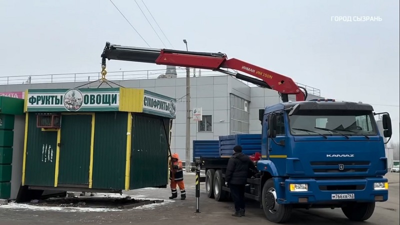 У незаконного коммерсанта изъяли ларек - «фрукты и овощи» убрали с прикормленного места