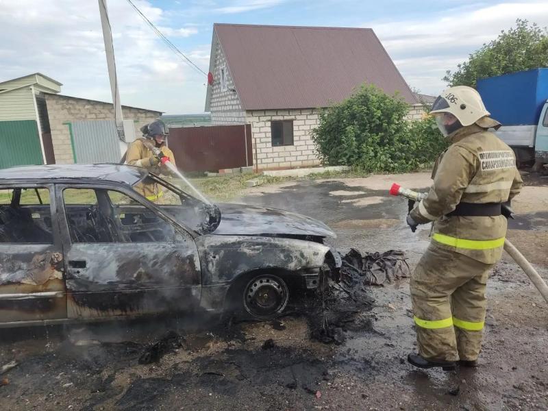В Октябрьске потушен автомобиль Daewoo Nexia