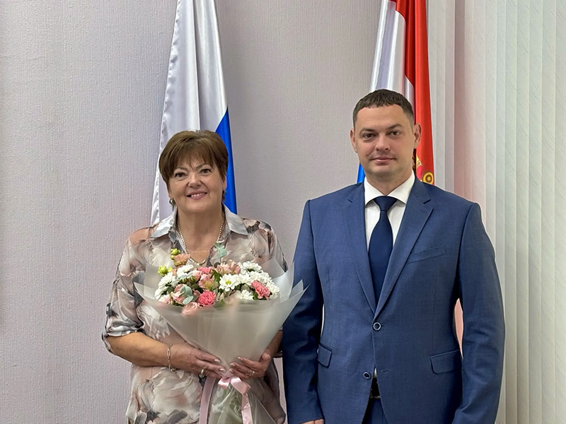 «Деятельность Светланы Исаковой и Нины Фроловой напрямую связана с поддержкой граждан»: труд руководителей отмечен главой Сызрани