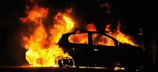 В Сызрани с интервалом в несколько часов горели два автомобиля